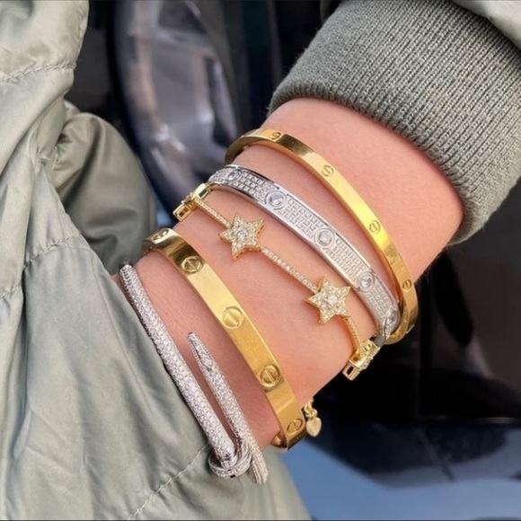 NEW Stainless Steel Screw Cuff Bangle Love Bracelet with Screwdriver in Gold - Picture 13 of 14